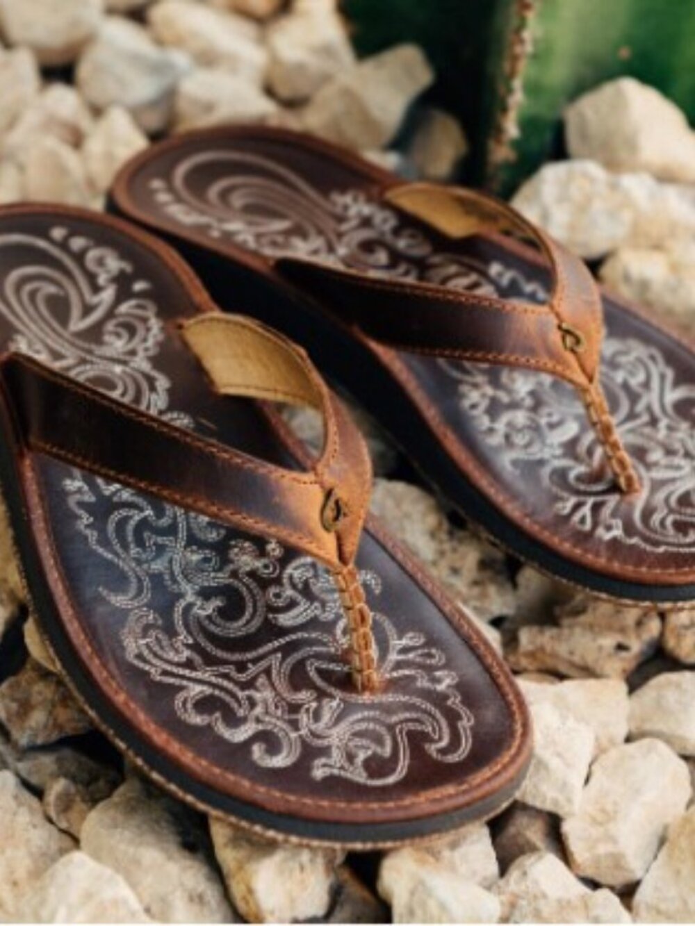 Olukai Paniolo Premium Leather Sandals w/Embroidered Footbed Women's 8